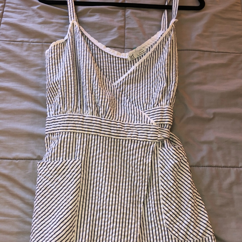 Zara Tie Waist Dress 🤍